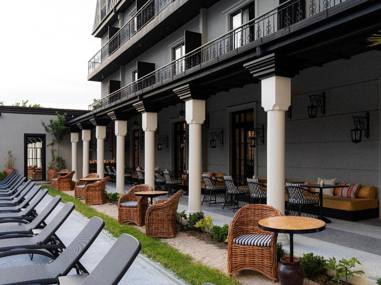 Esquisse Design Hotel Telavi Exterior photo
