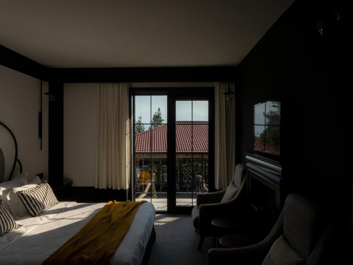 Esquisse Design Hotel Telavi Exterior photo