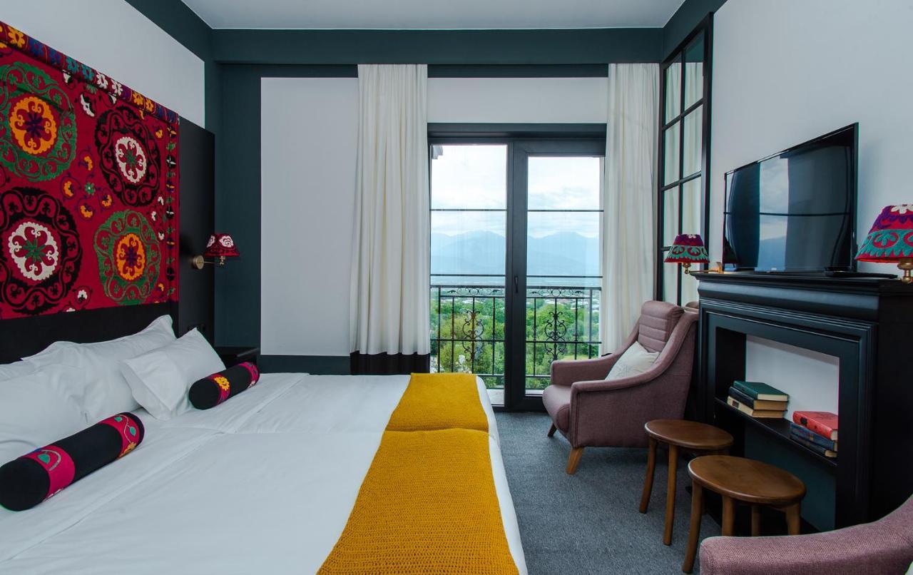 Esquisse Design Hotel Telavi Exterior photo