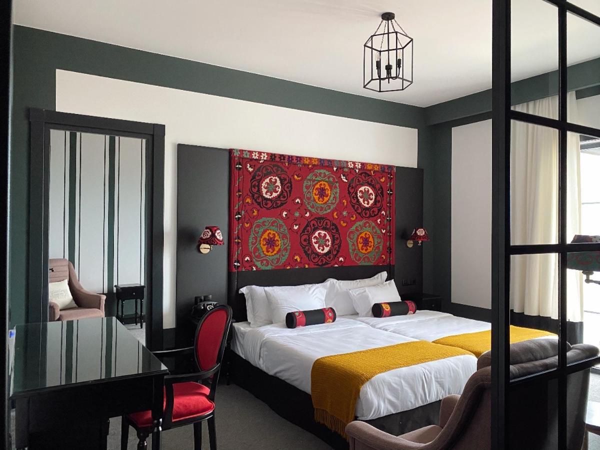 Esquisse Design Hotel Telavi Exterior photo